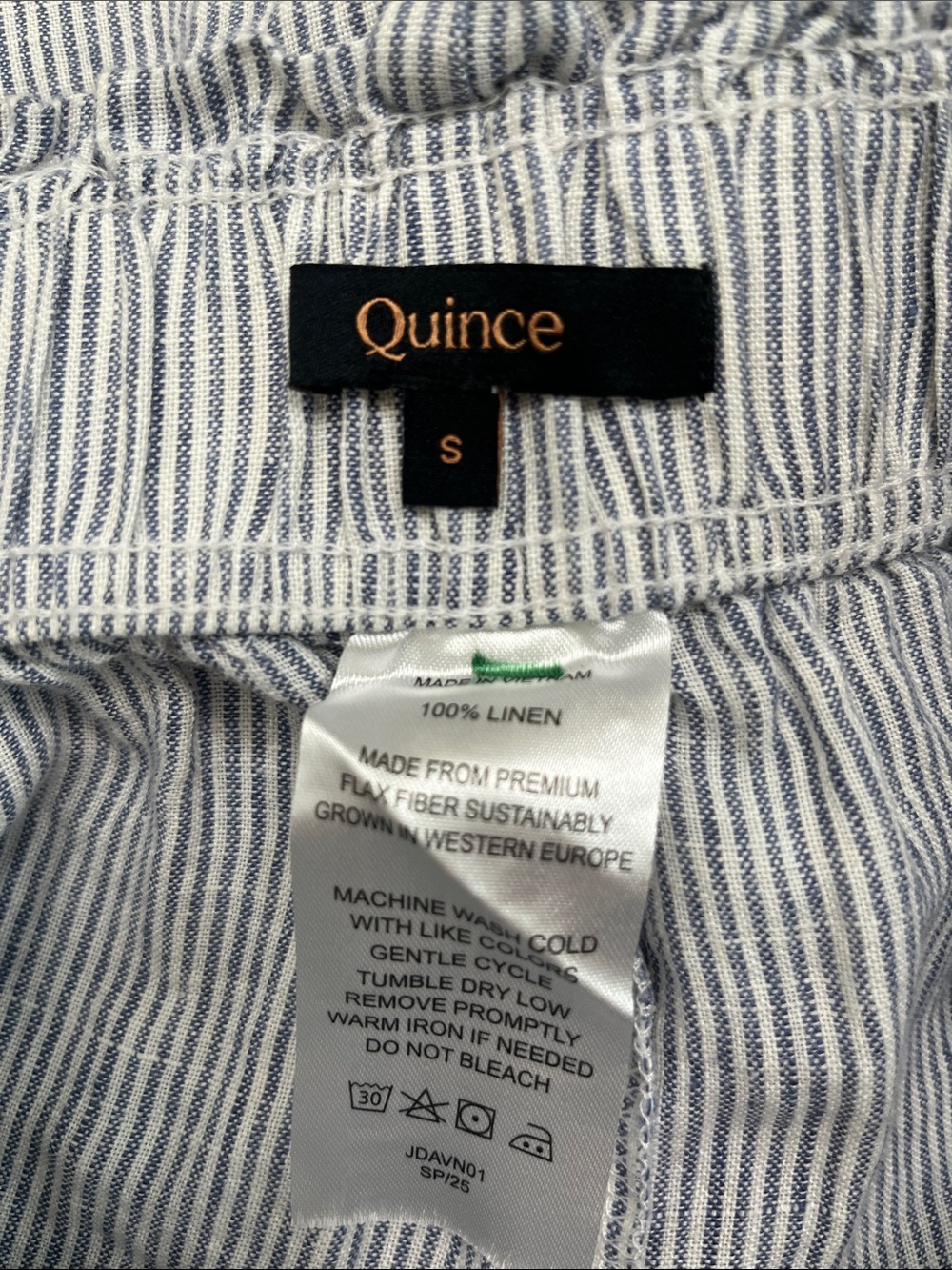 Quince 100% European Linen High Waisted Shorts in Blue Pinstripe Sz S - Picture 6 of 6